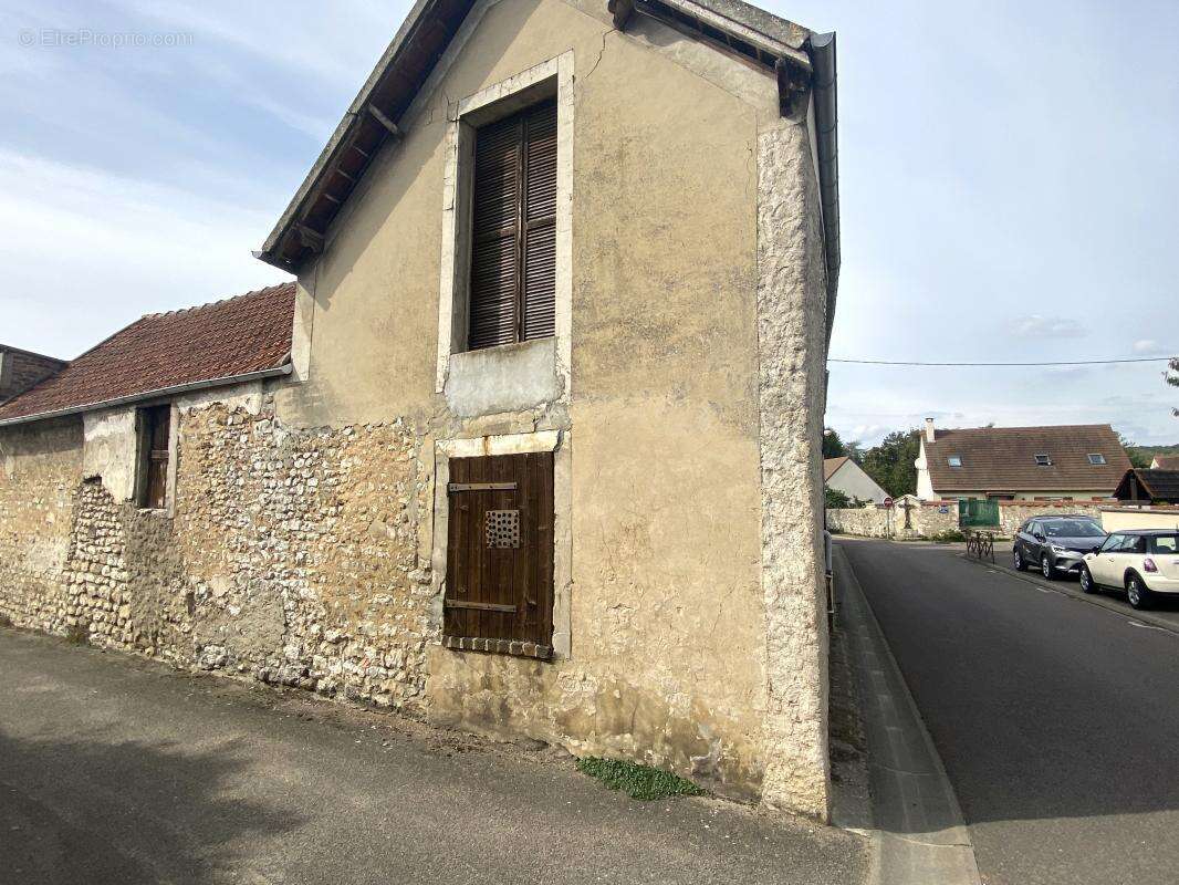 Maison à FRENEUSE