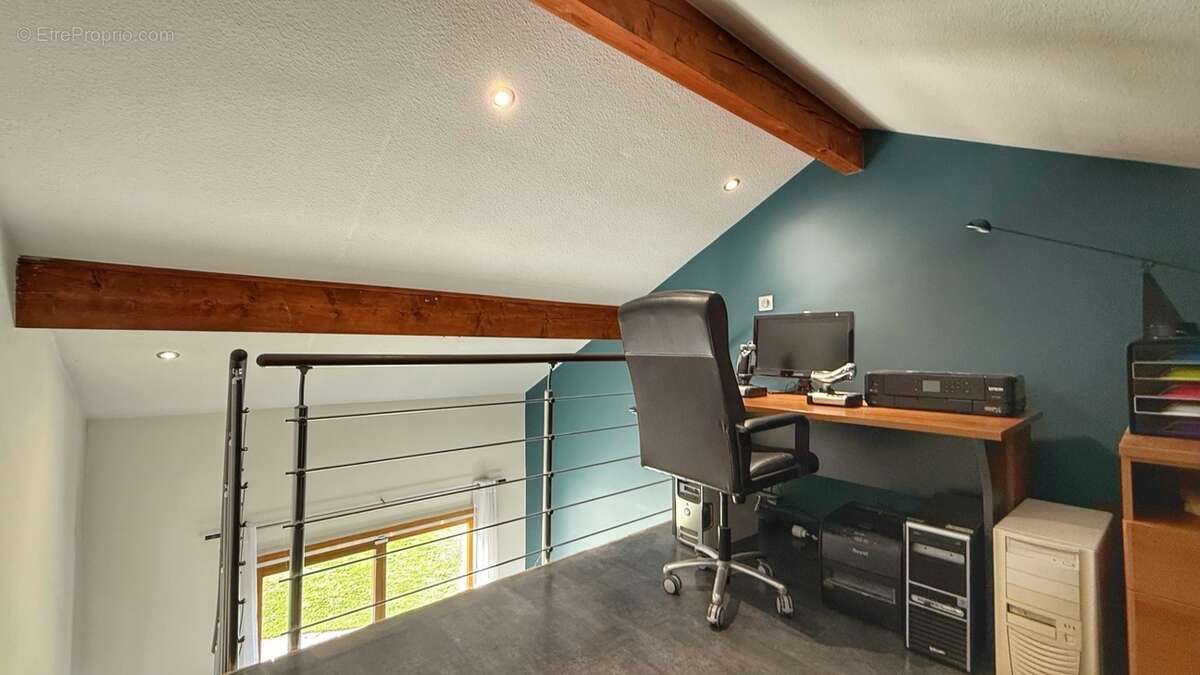 Maison à SAINT-ETIENNE-DE-CROSSEY