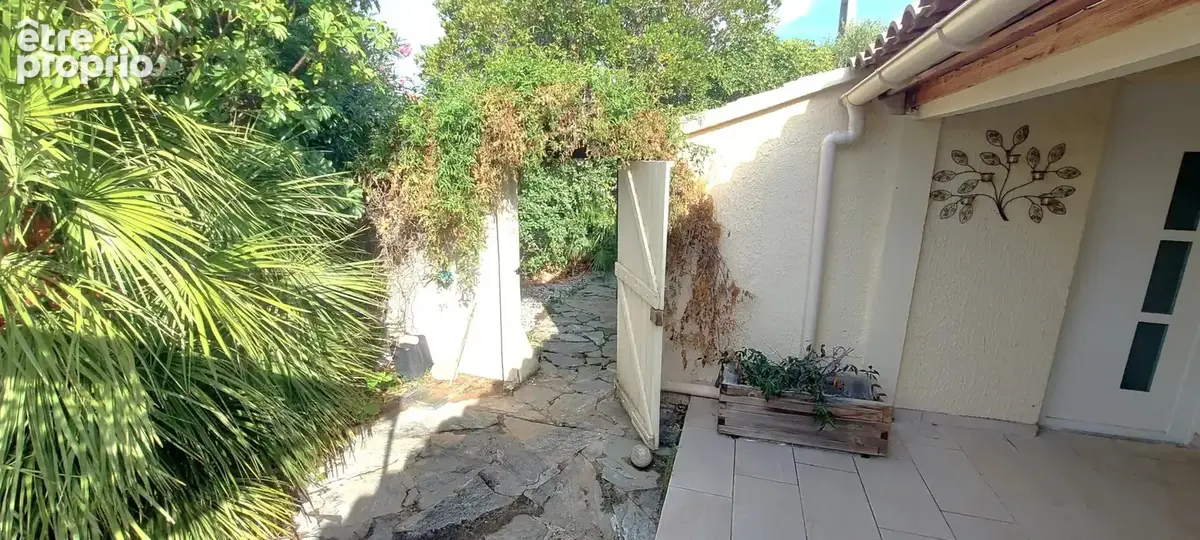 Villa T4/5 de plain-pied avec piscine, ainsi qu'un appartement T2 indépendant et des dépendances. - photo 26