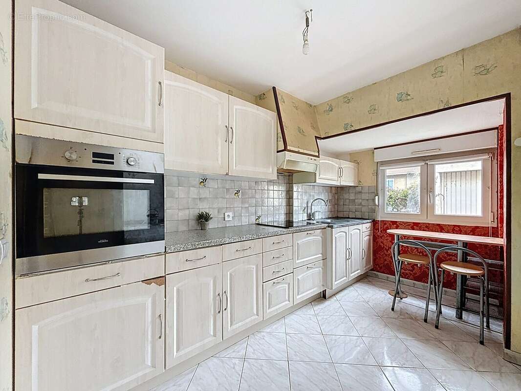 Cuisine - Maison à JOEUF