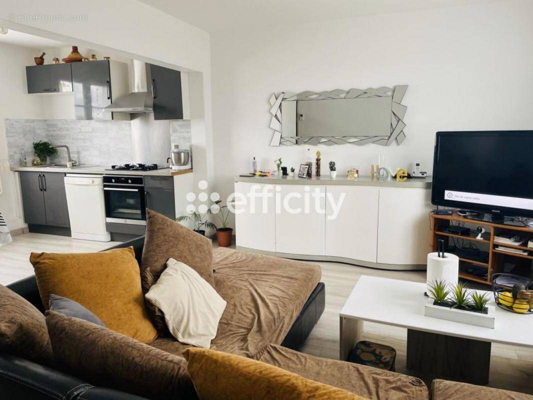 Maison à LA FERTE-BERNARD