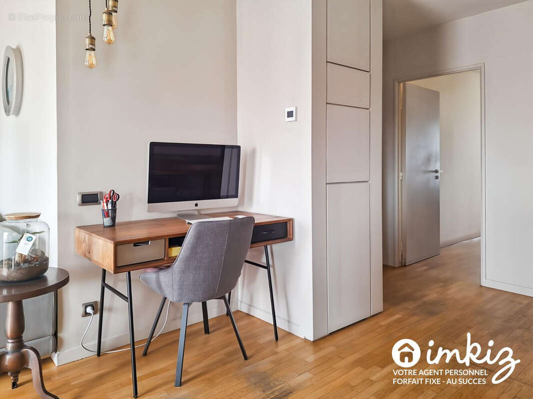 Appartement à LES LILAS