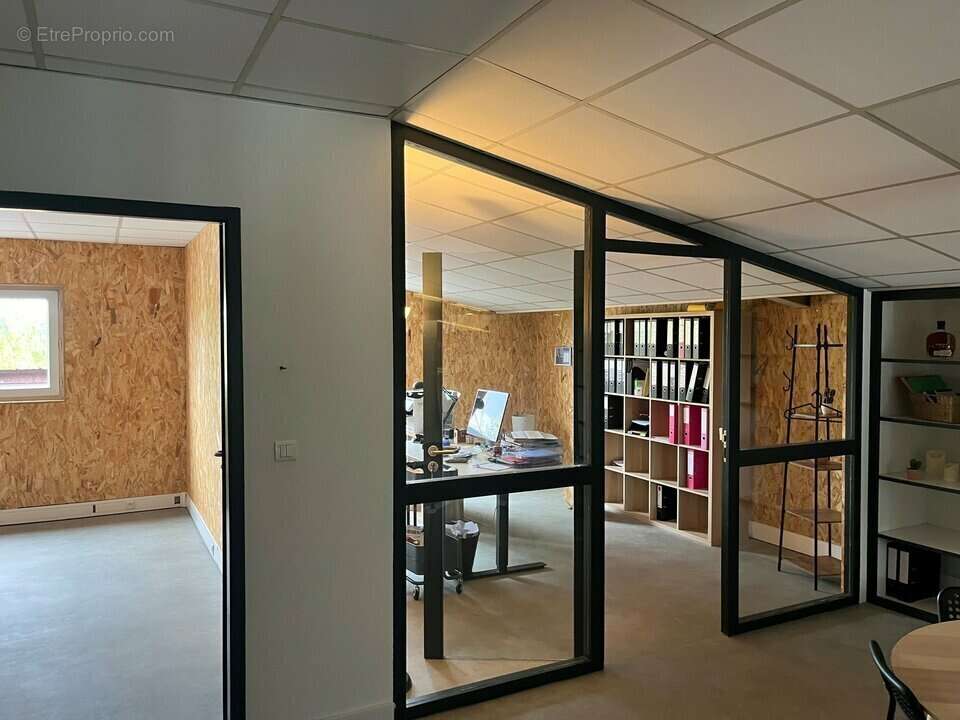 Commerce à SAINTE-EULALIE