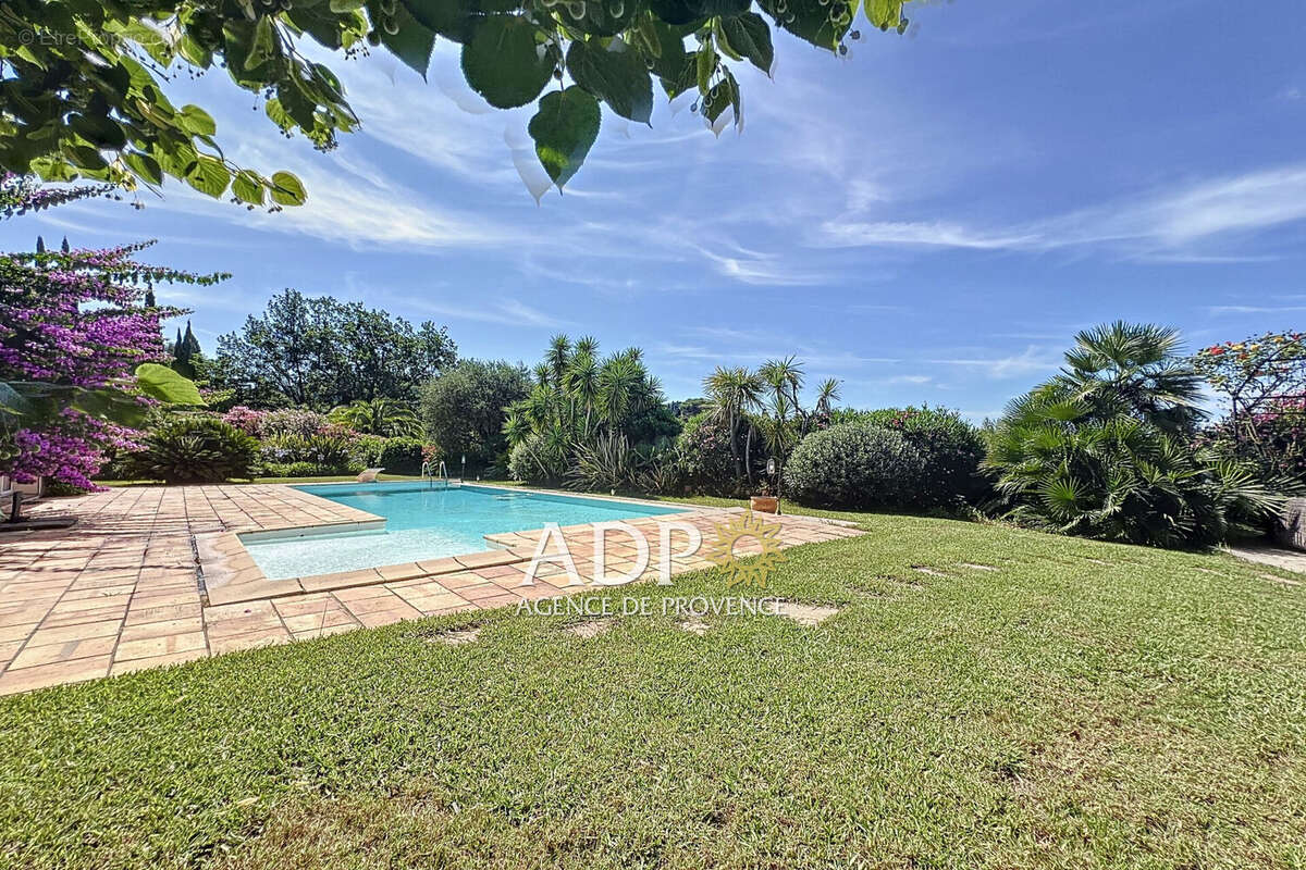 Maison 194 m² à Grasse  - photo 9