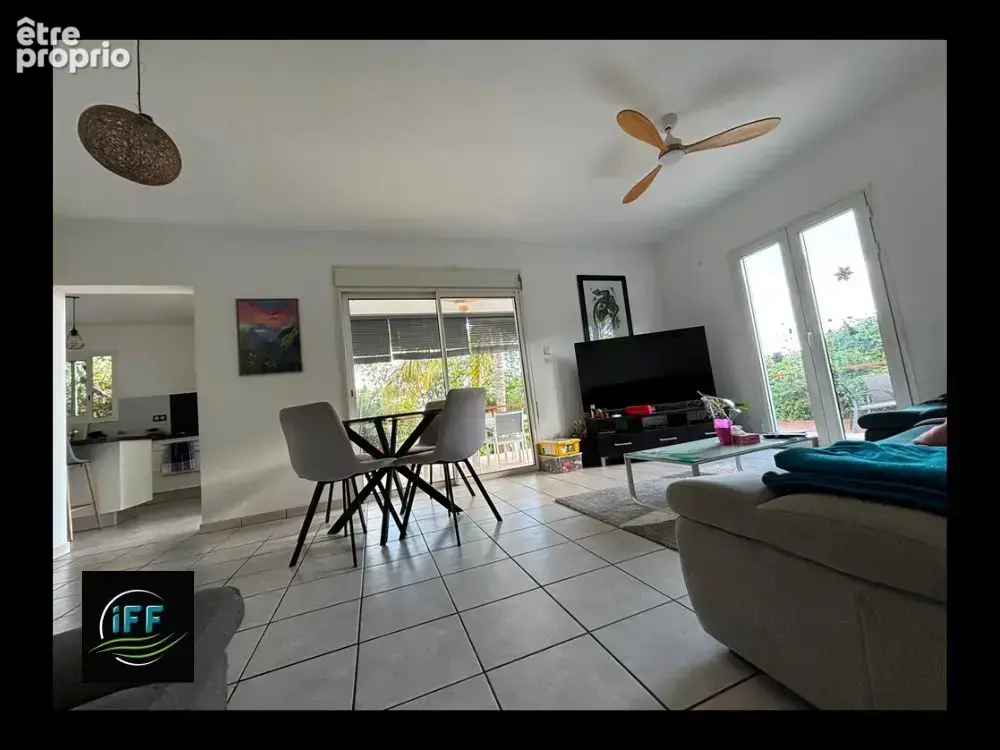 VILLA F5 familiale, fond d'impasse, altitude 150m. - photo 7