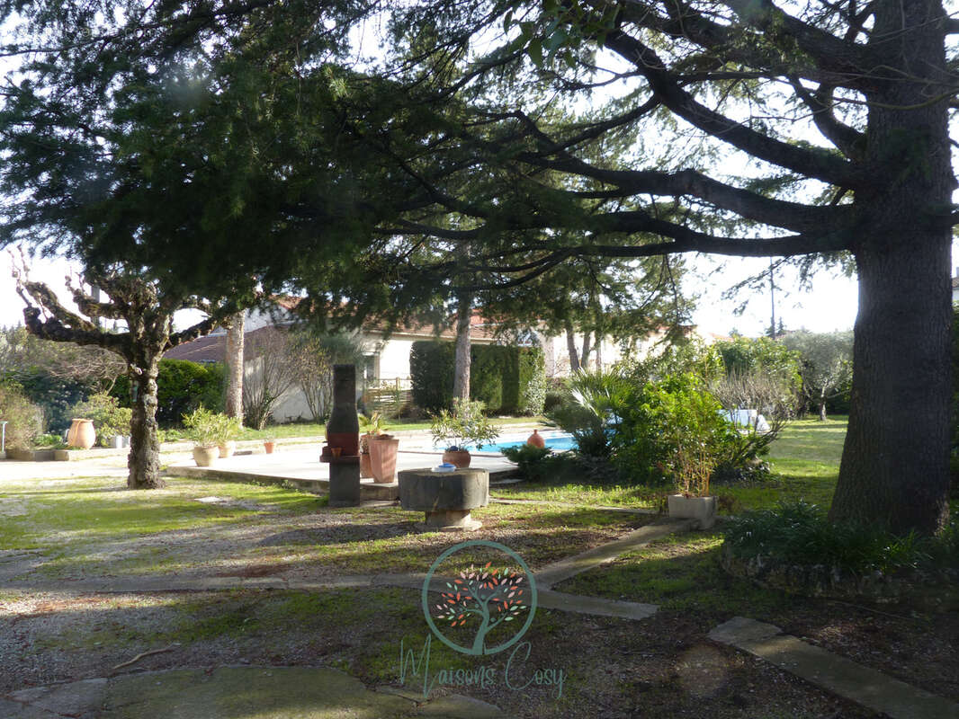 Maison à VALREAS