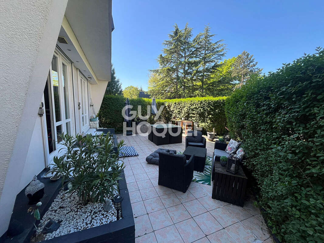 Appartement à COUBRON
