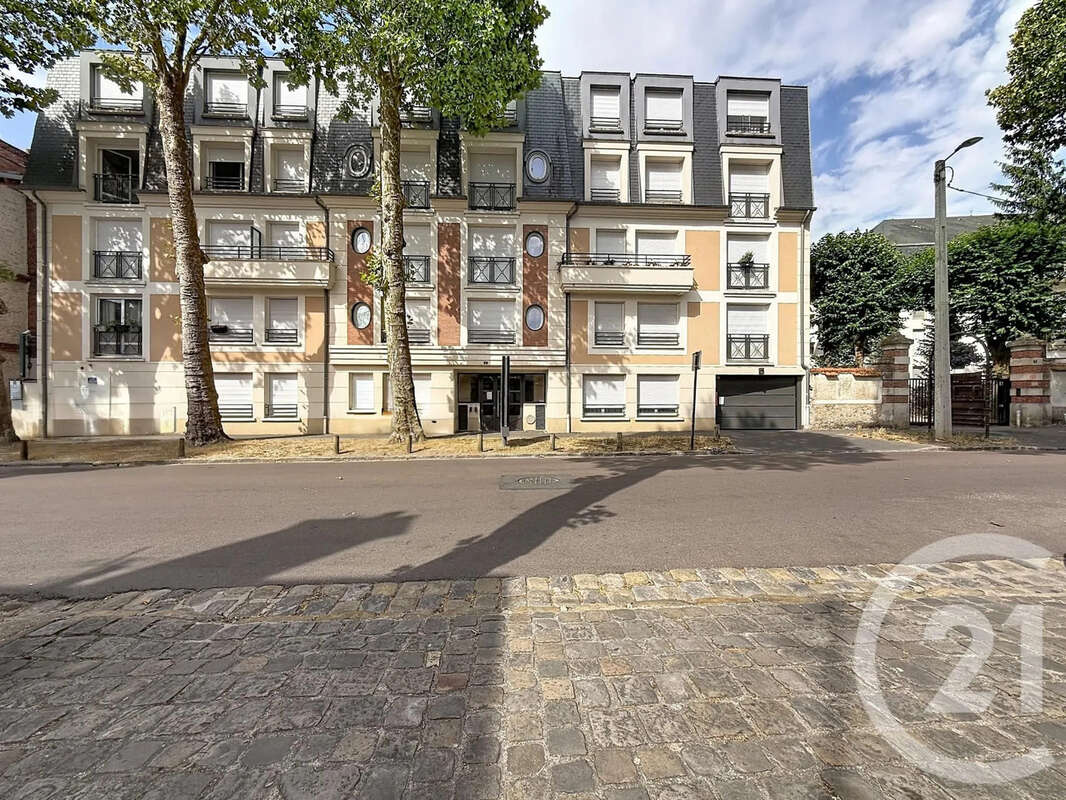 Appartement à FONTAINEBLEAU
