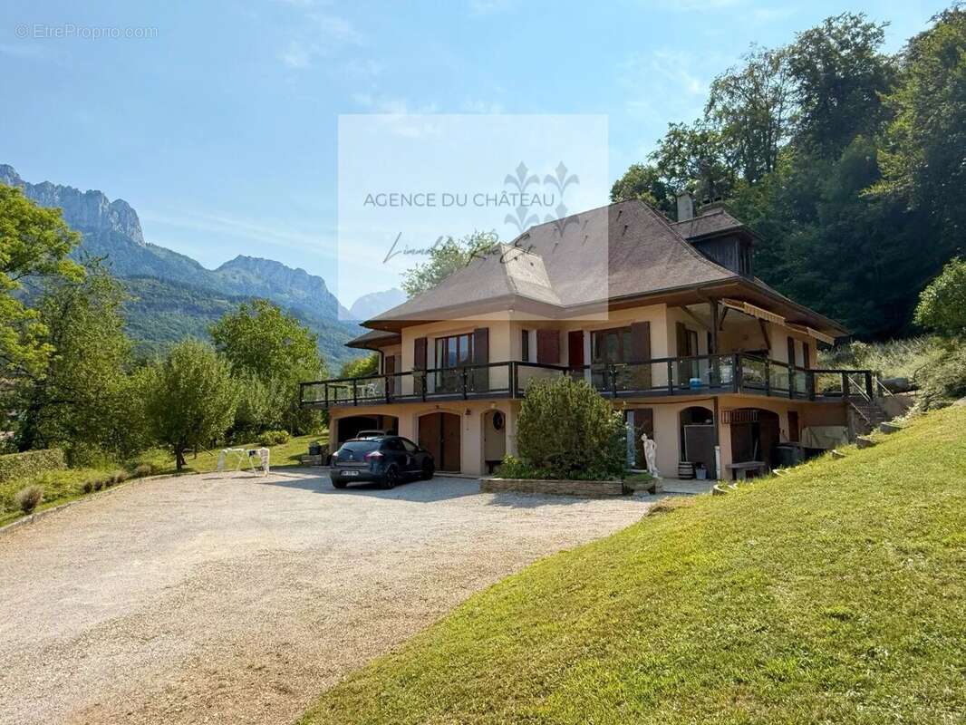 Proximité immédiate du lac d'Annecy et du Roc de Chère - photo 14