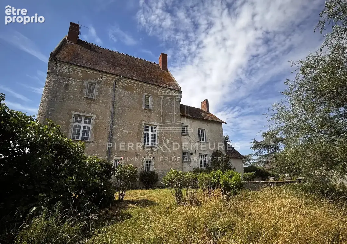 Manoir avec prairie  en bordure de riviere - photo 18