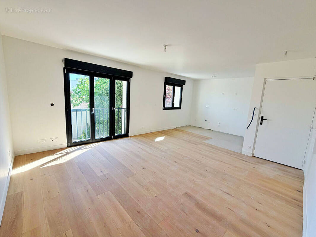 Appartement à NANTERRE