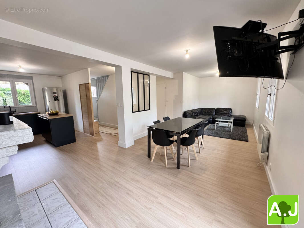Maison 100 m² à Ezy-Sur-Eure  - photo 3