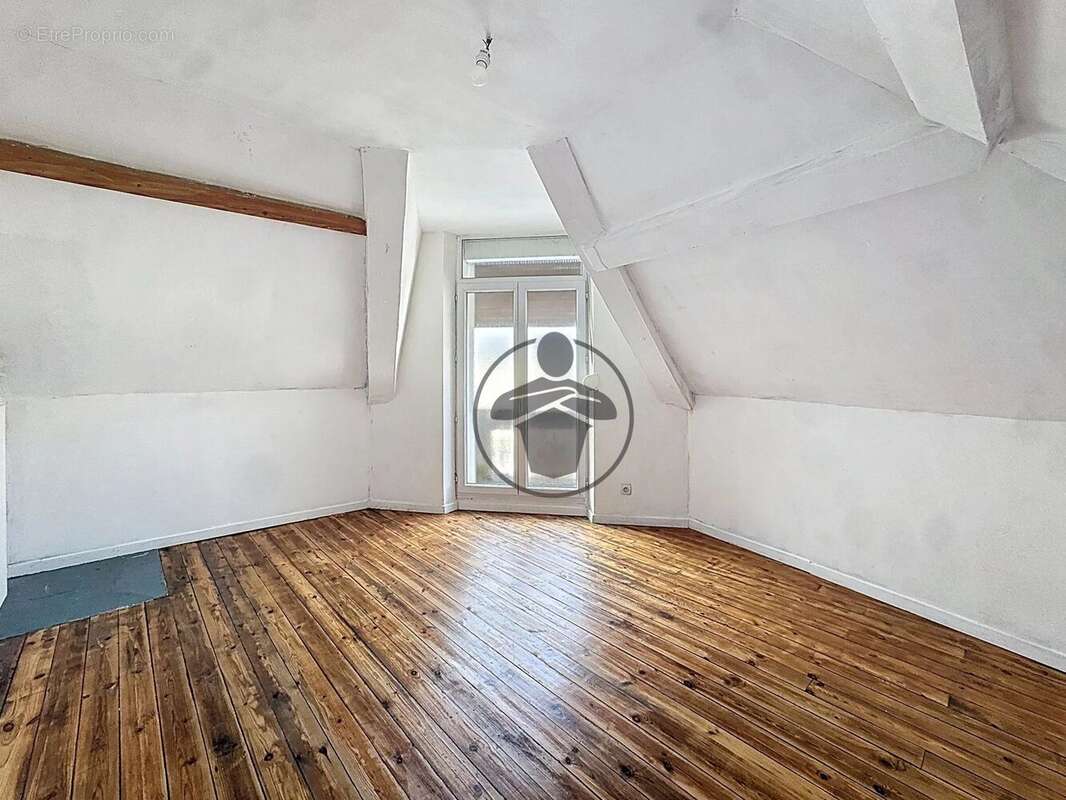Maison à SAINT-QUENTIN