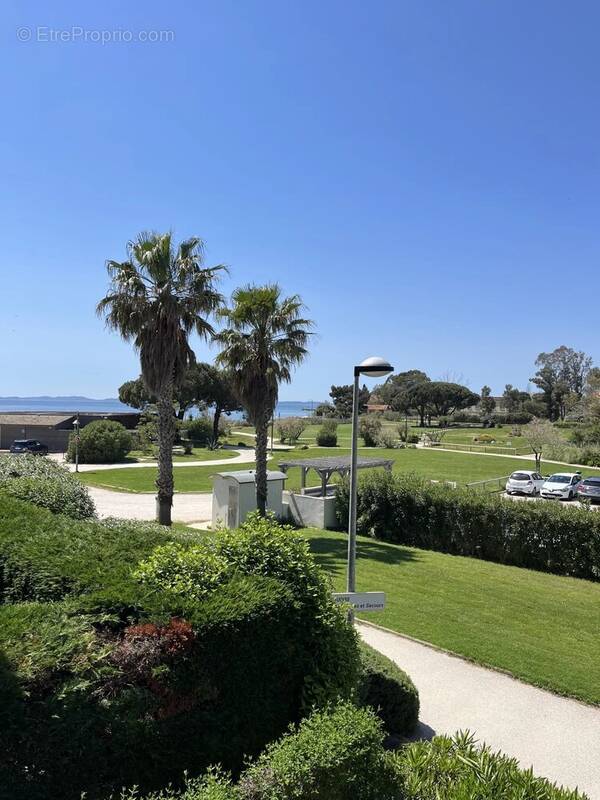 Appartement à LA LONDE-LES-MAURES