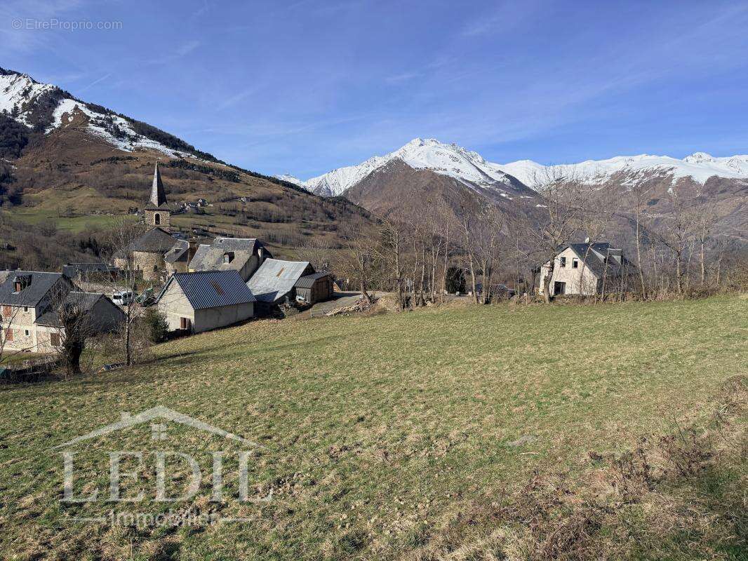 Terrain à AZET