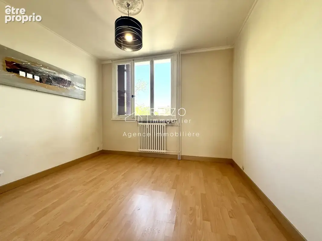 Idéal investisseur ou premier achat : Appartement F3 traversant avec balcon et loggia à Ambilly - photo 6
