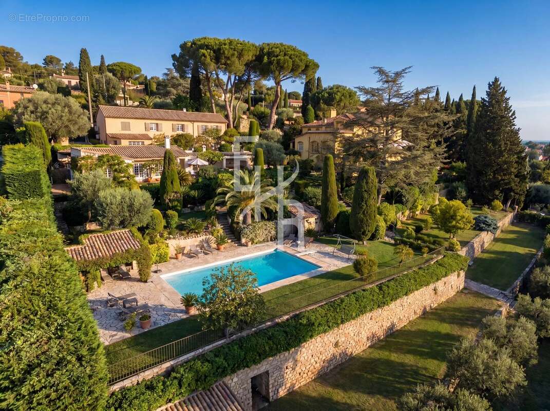 Maison à MOUGINS