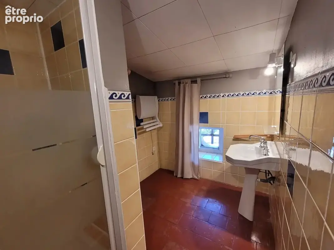 Maison à rénover - 2 appartements - 179.5 m² - photo 15