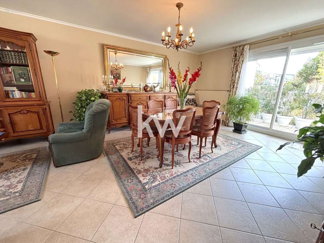 Maison à CORBEIL-ESSONNES