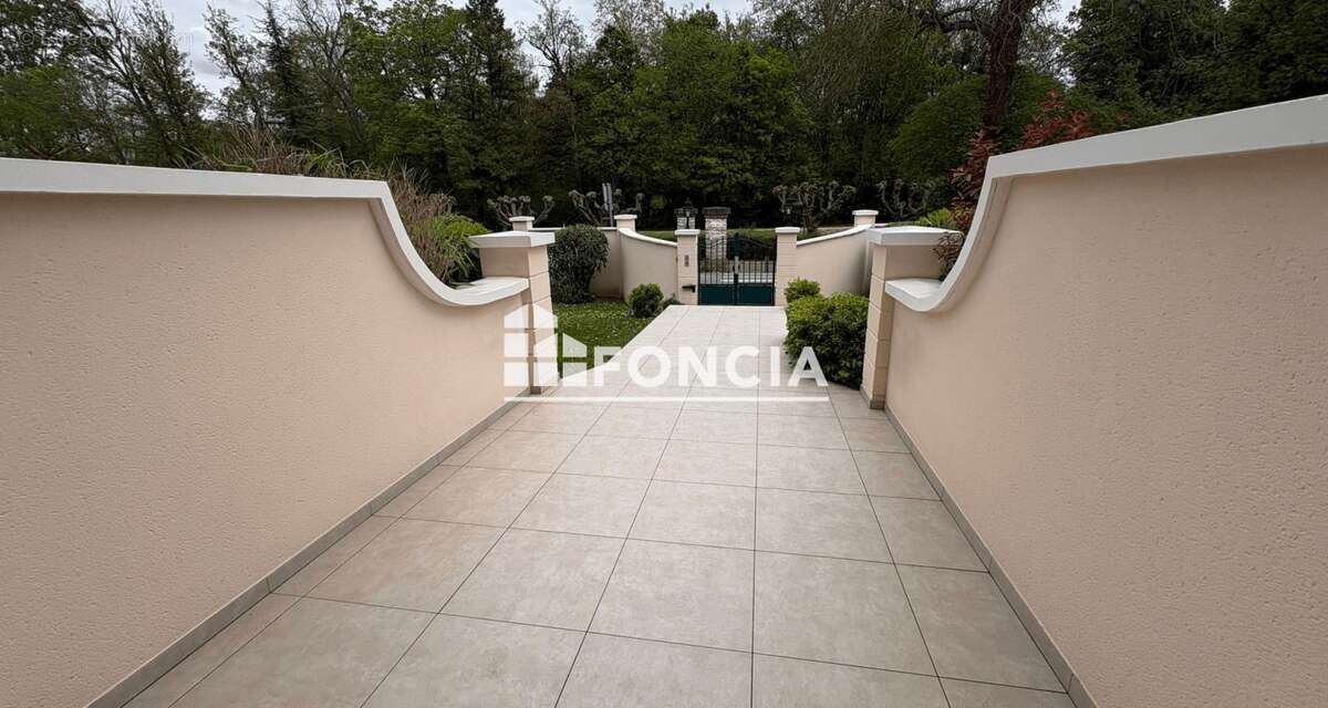 Appartement à MANTES-LA-VILLE