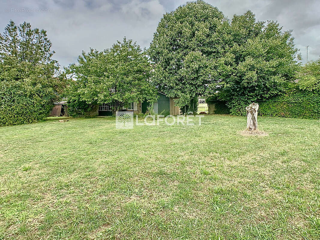 Maison à SERVON-MELZICOURT