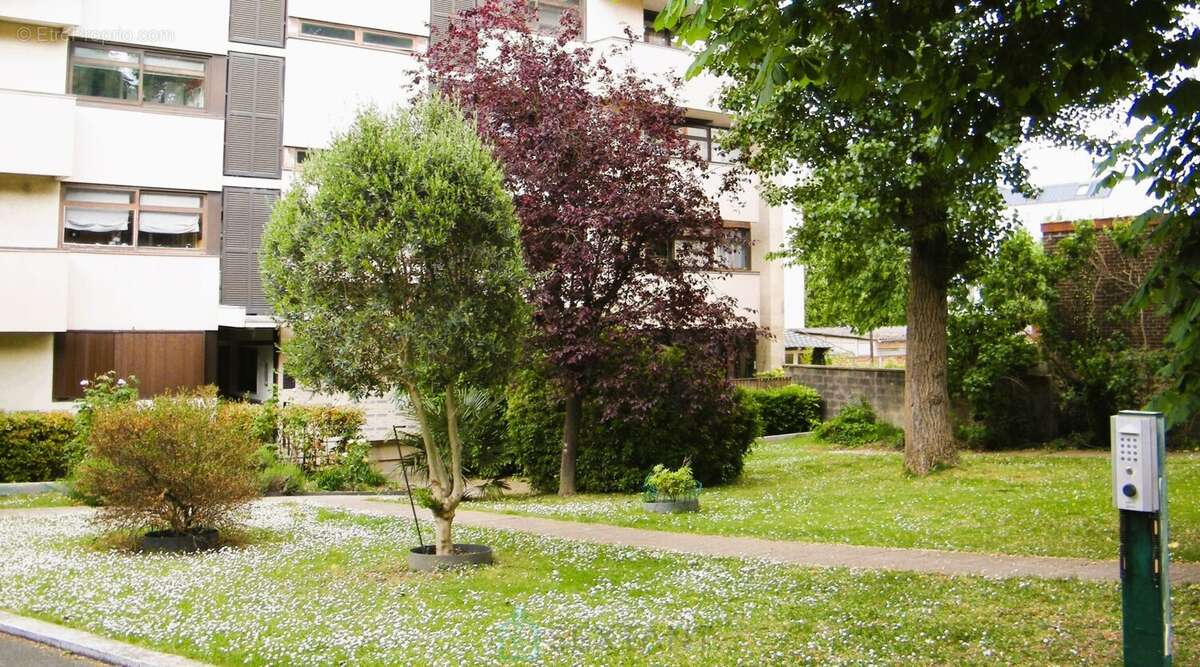 Appartement à NANTERRE