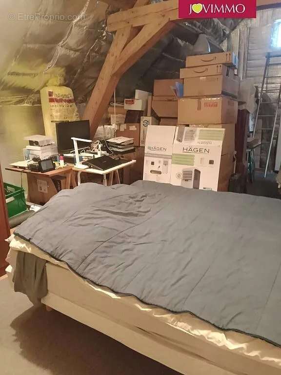 Maison à BELLENAVES