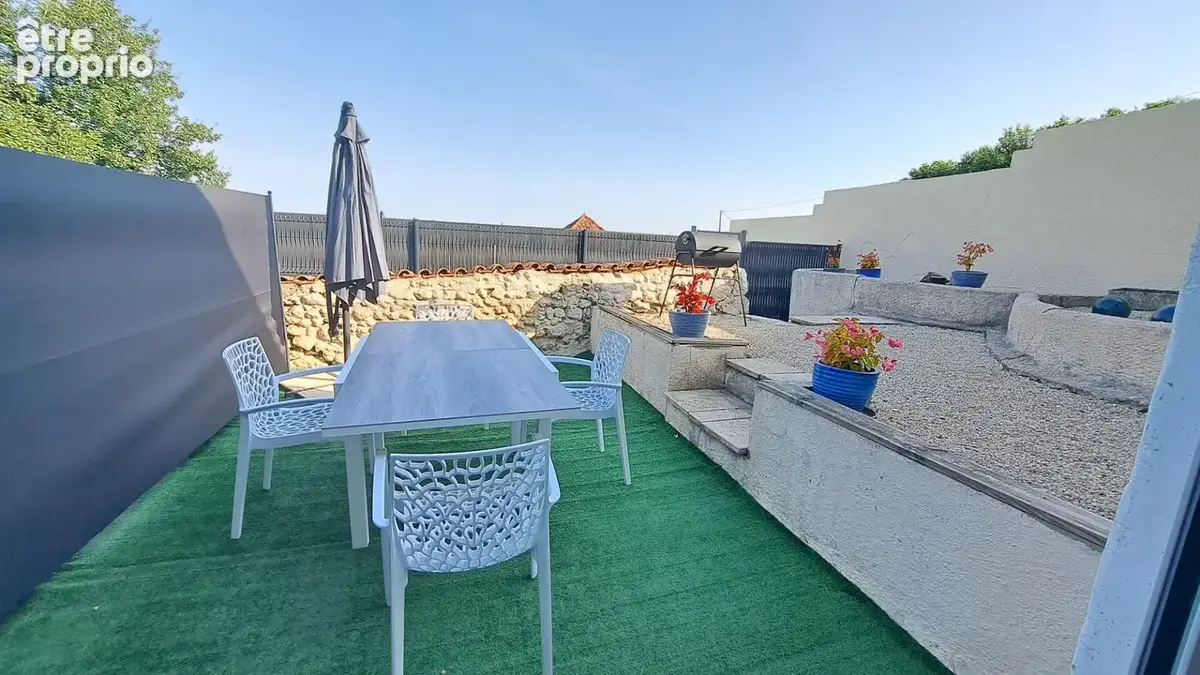 Proche de Ribérac  hameau avec trois gîtes et maison indépendante - photo 3