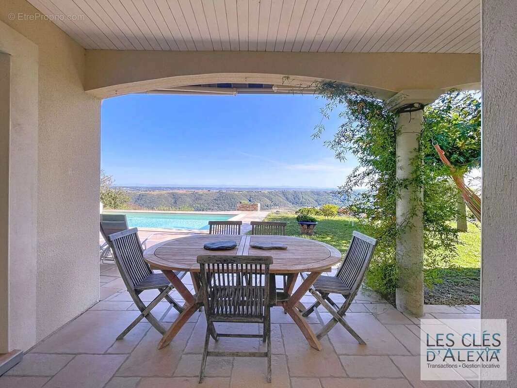 Maison à TUPIN-ET-SEMONS