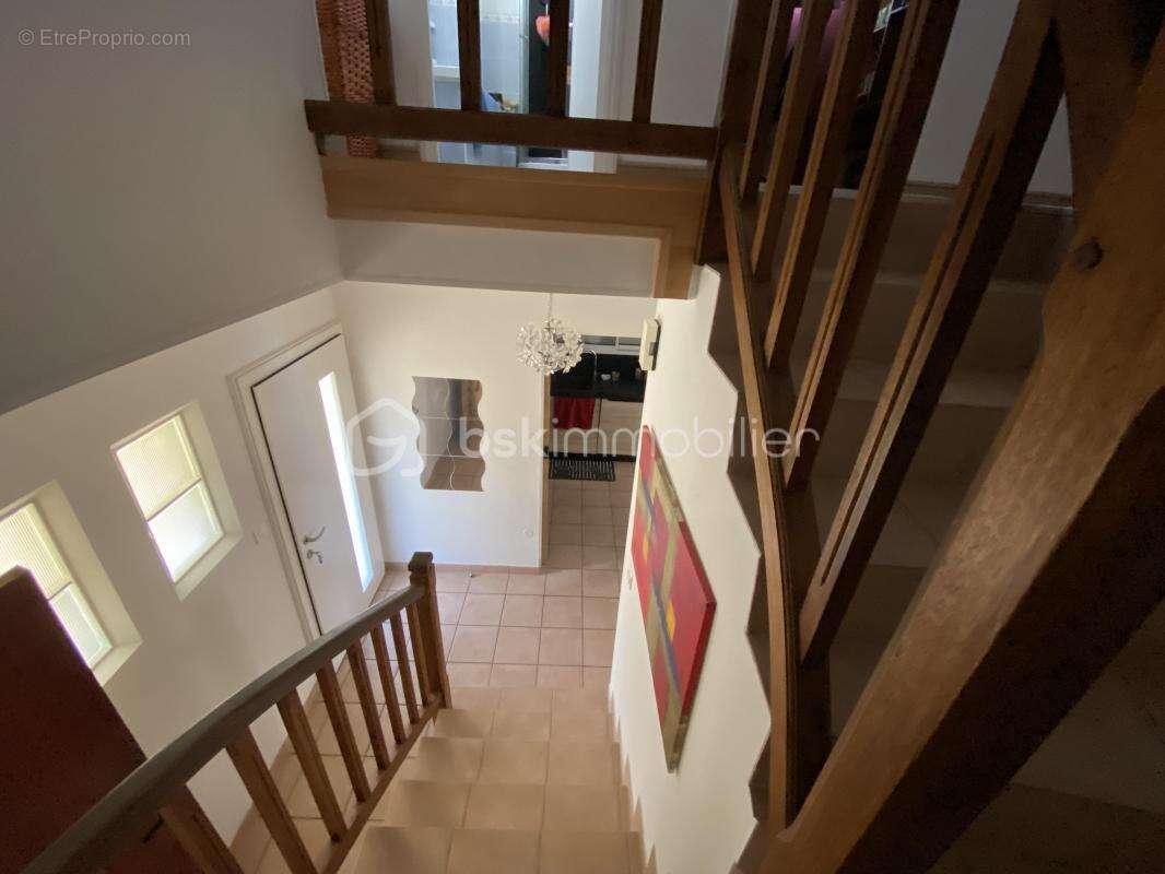 Maison  avec piscine à vendre : Profitez de l'évasion en ville ! - photo 14