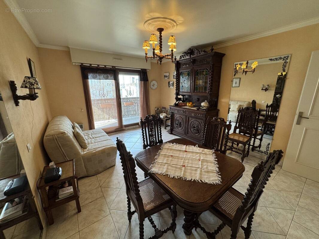 Appartement à PARIS-12E