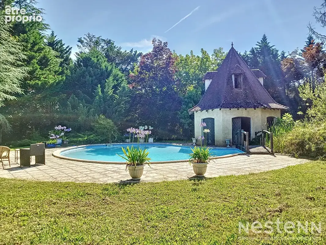 A Vendre Maison de 224 m² avec parc d'un hectare, dépendances et piscine à 10 minutes de Condom - photo 13