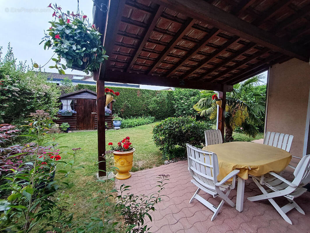 Maison à FONTENAY-LE-FLEURY