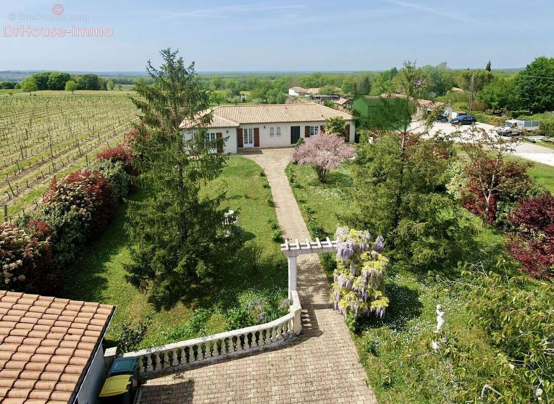 Maison à HIERSAC
