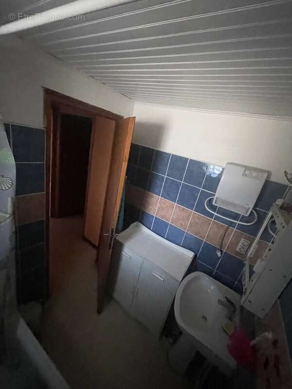 Maison à LA LLAGONNE