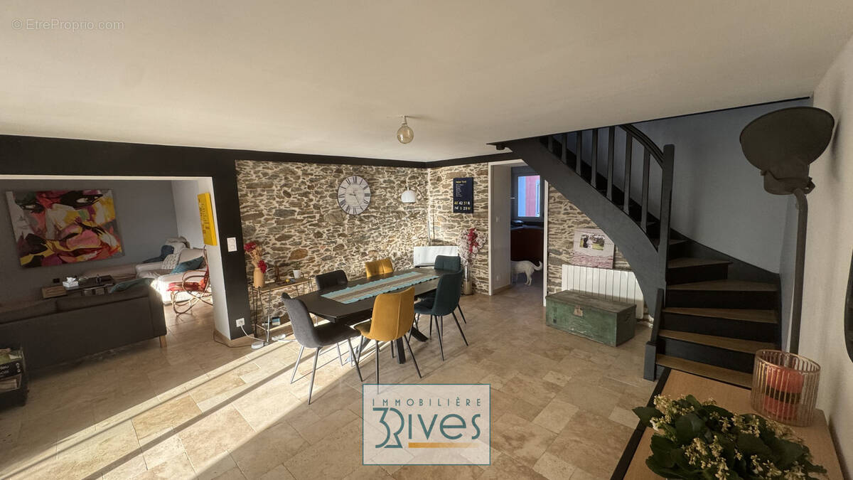 Maison à BARBECHAT