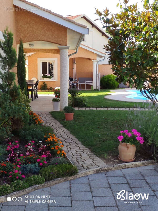 Maison à SAINT-ROMAIN-DE-JALIONAS