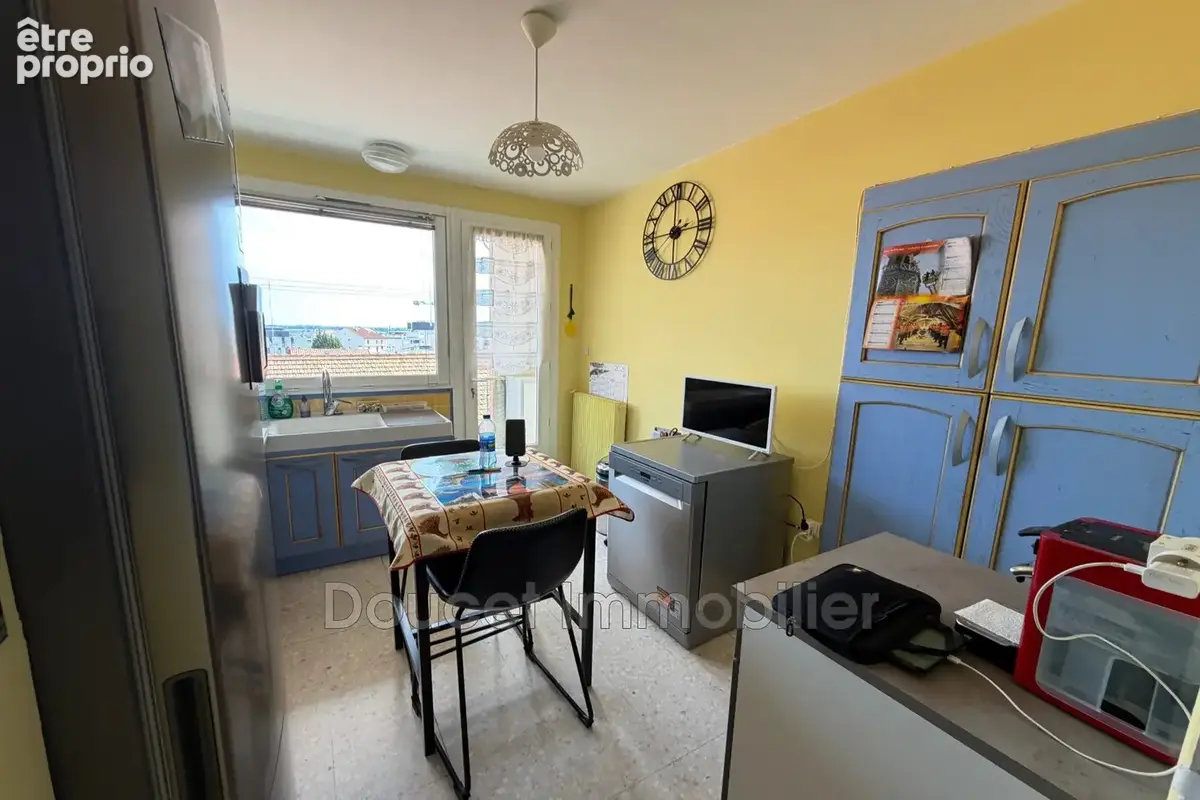 Appartement 3 pièces 75 m² à vendre à Beziers (34500) - photo 2