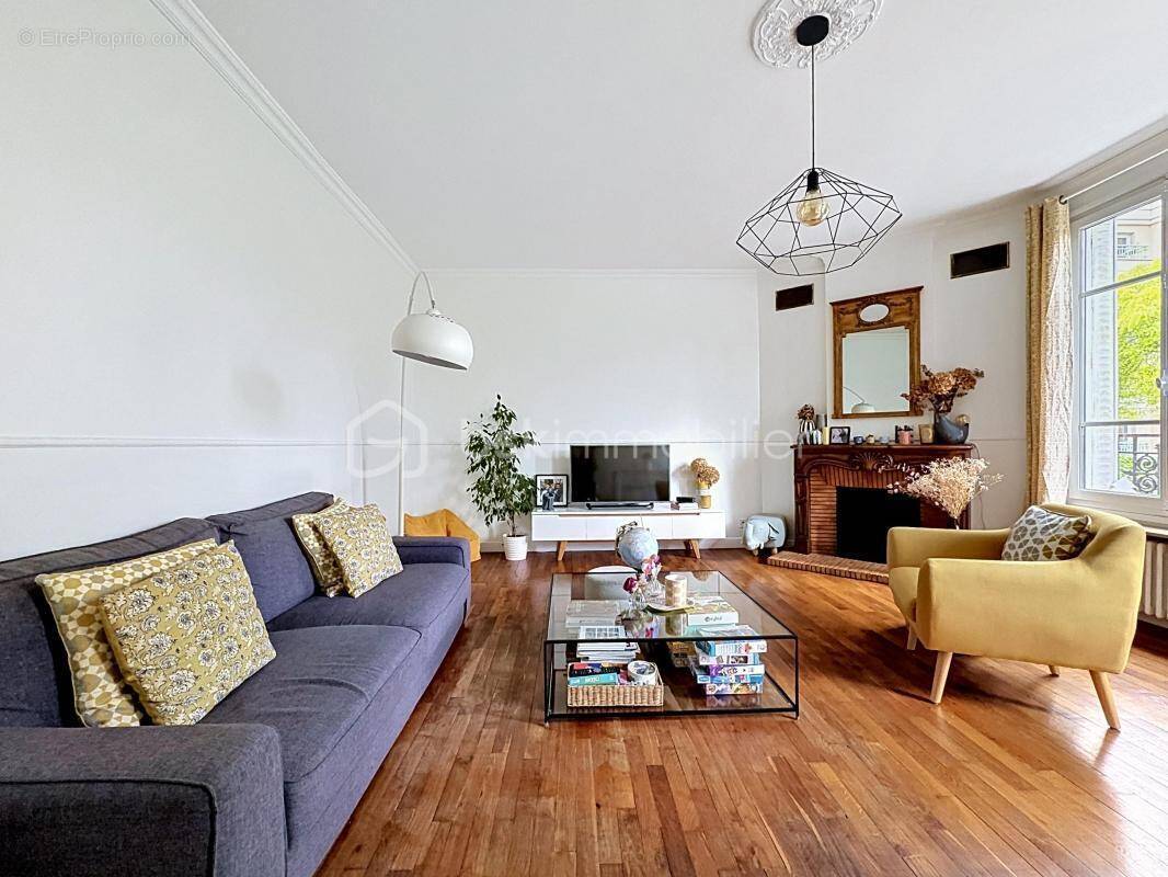 Appartement à RUEIL-MALMAISON