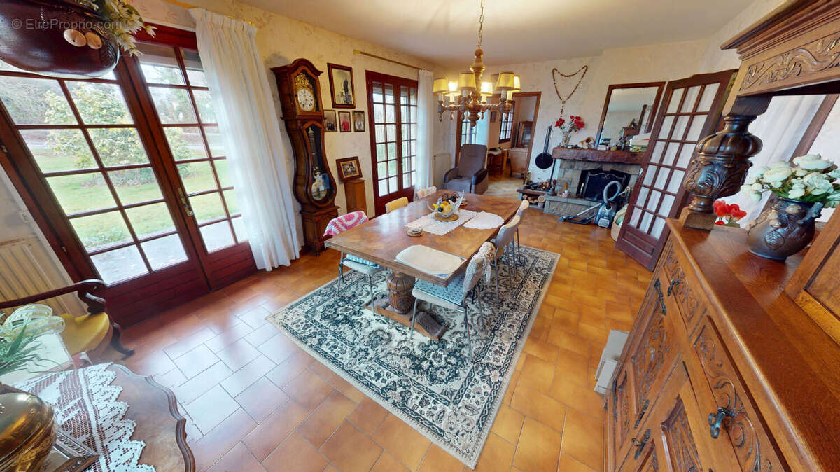 Maison à VILLERS-BOCAGE