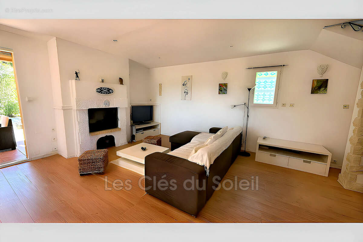 Maison à MONTFORT-SUR-ARGENS