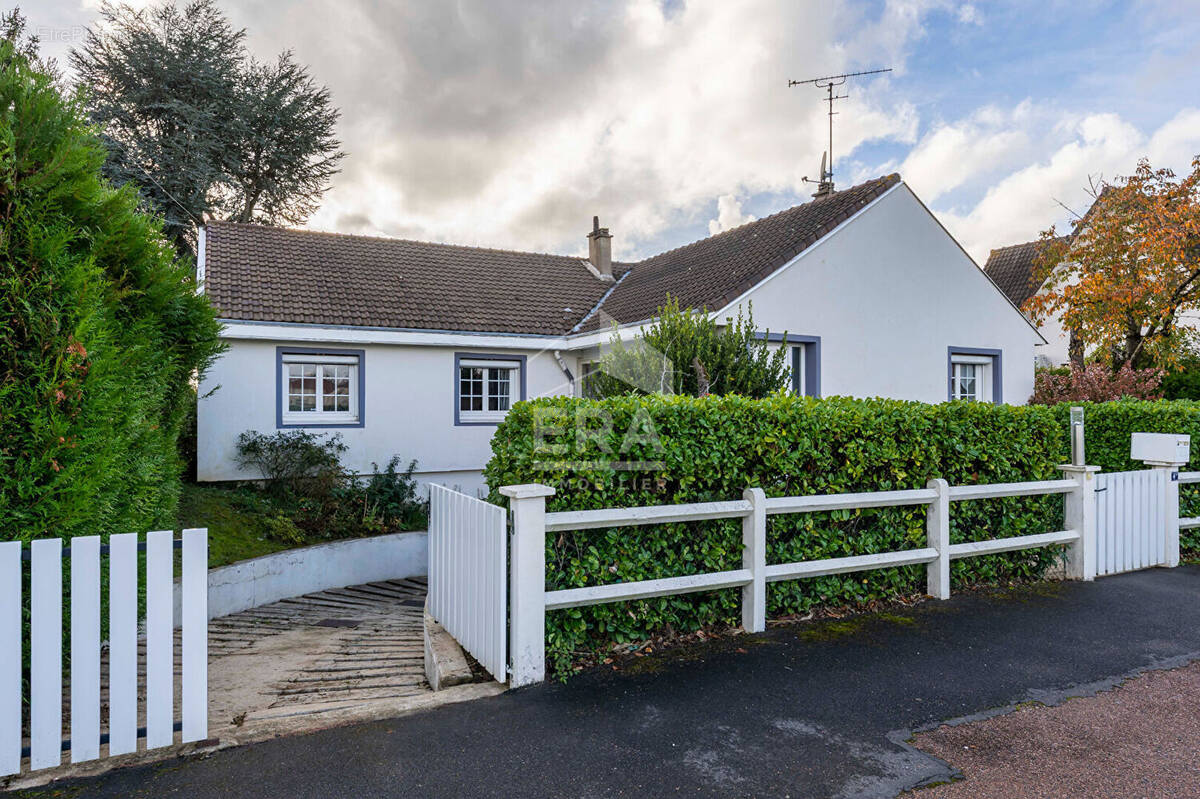 Maison à BALLANCOURT-SUR-ESSONNE