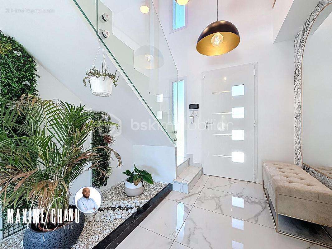 Maison à COURNONTERRAL