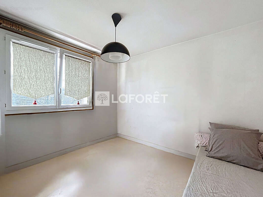 Appartement à SAINT-MICHEL-SUR-ORGE