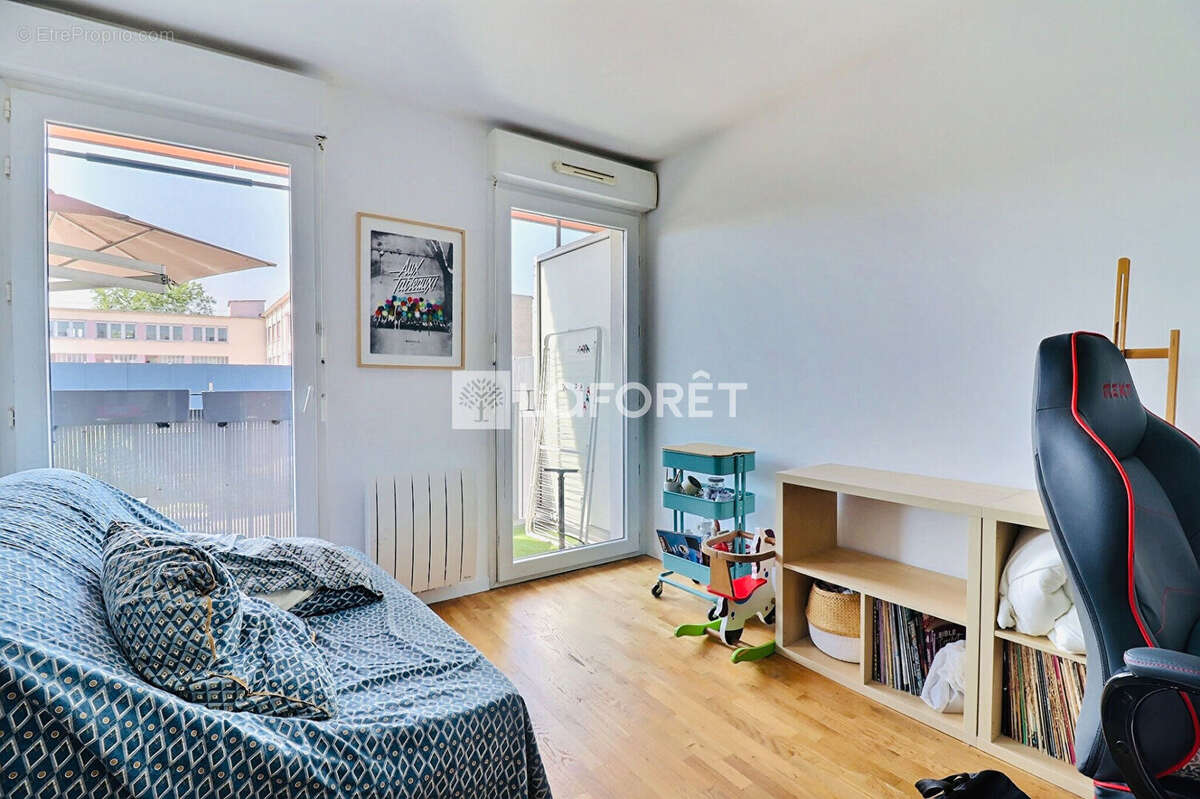 Appartement St Denis 4 pièce(s) 84m2 - photo 12