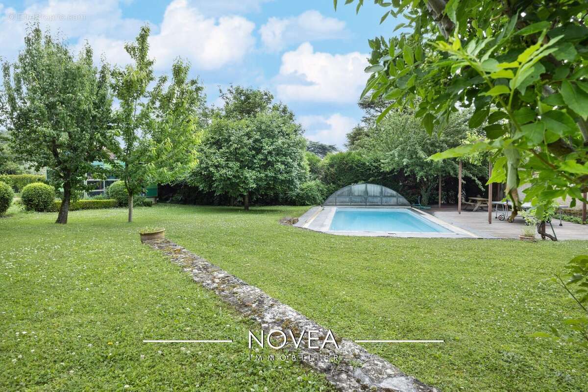 Maison à SAINT-CYR-AU-MONT-D'OR