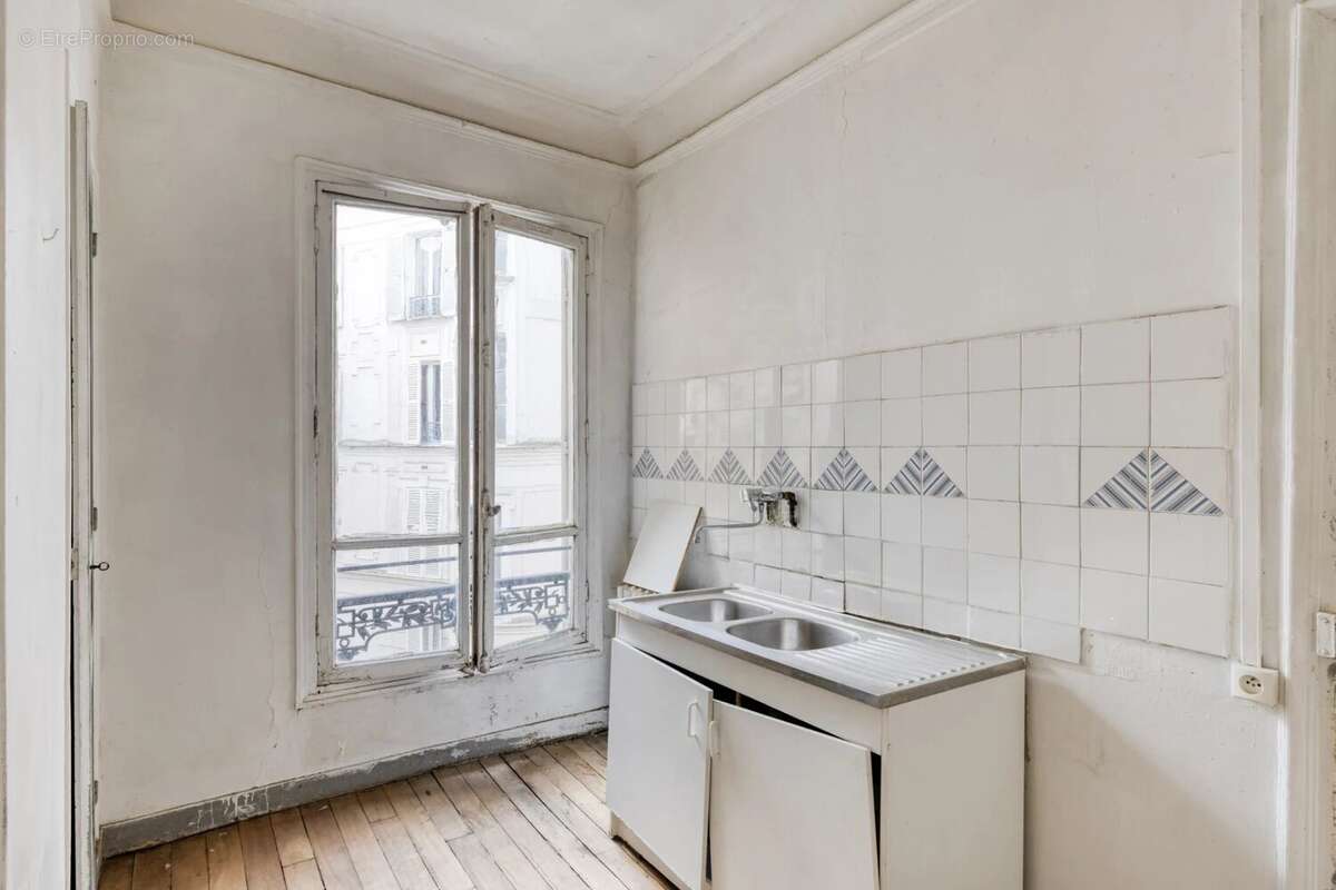 Appartement à PARIS-17E
