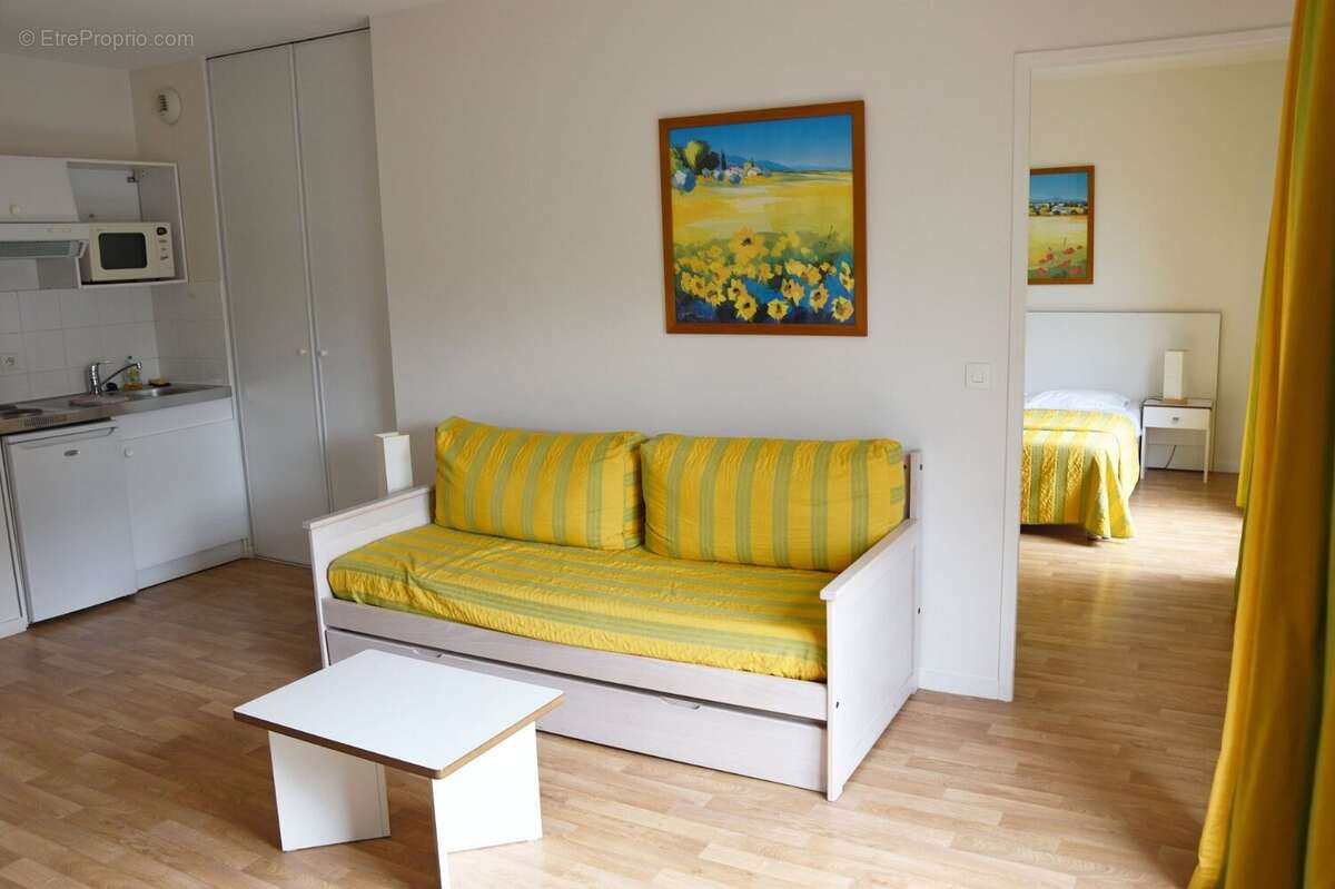 INVESTISSEMENT LOCATIF  Saint-Germain-en-Laye  Résidence d'affaires Résidence Serena  8.02 % de rentabilité - photo 3