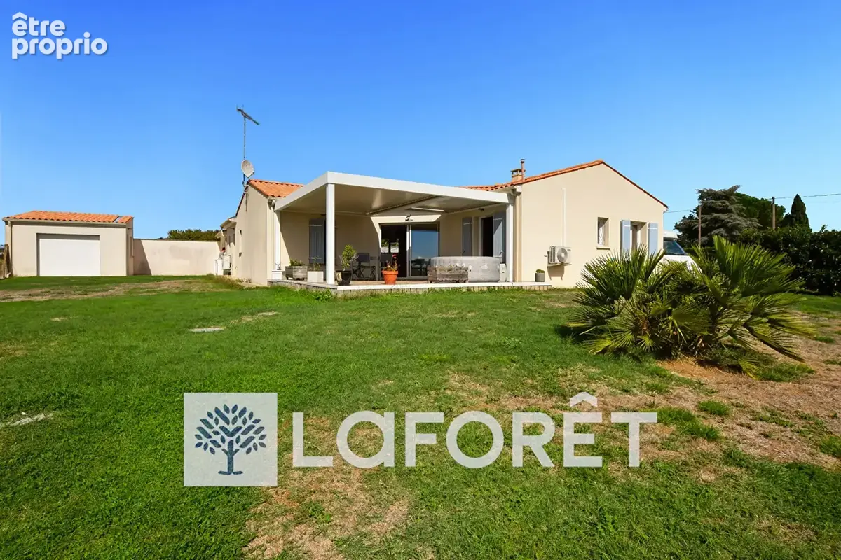 Photo Maison à Gemozac au prix de 243 000€