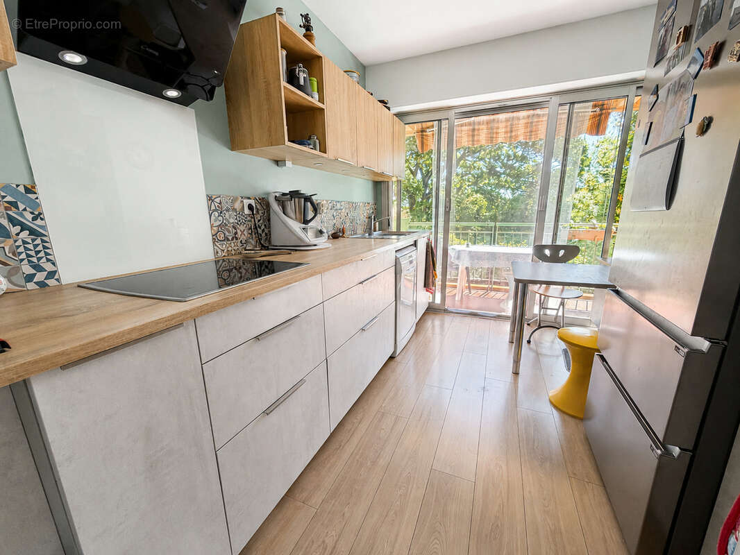 Appartement à SIX-FOURS-LES-PLAGES